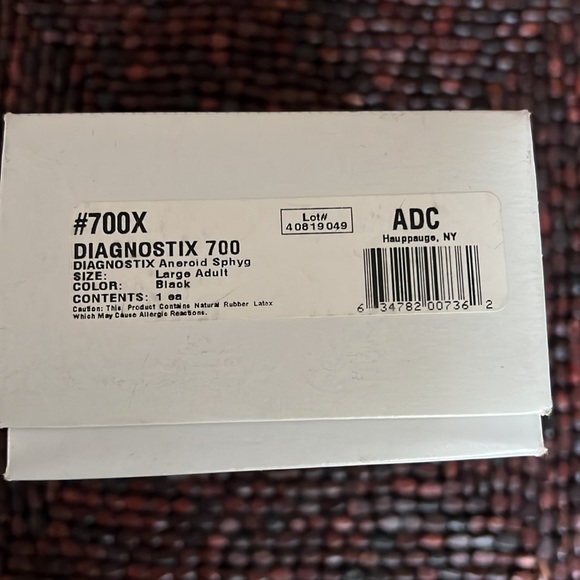 Sphygmomanometer Aneroid Adult Large NWOT - Picture 3 of 9